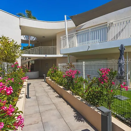 Apartment Eleganza By Interhome Le Lavandou